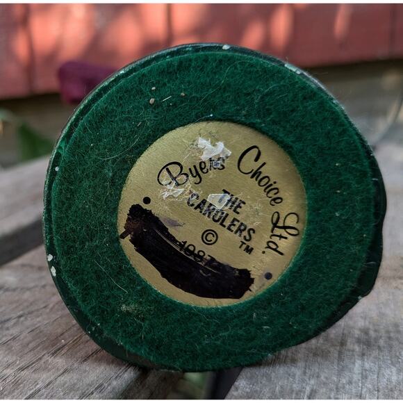 Byers' Choice Caroler 1987 Vintage Christmas Boy w/Rolled Sheet Music Red Coat - Picture 9 of 9